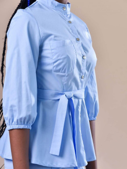 Блуза с баской и съемным поясом (голубой)
